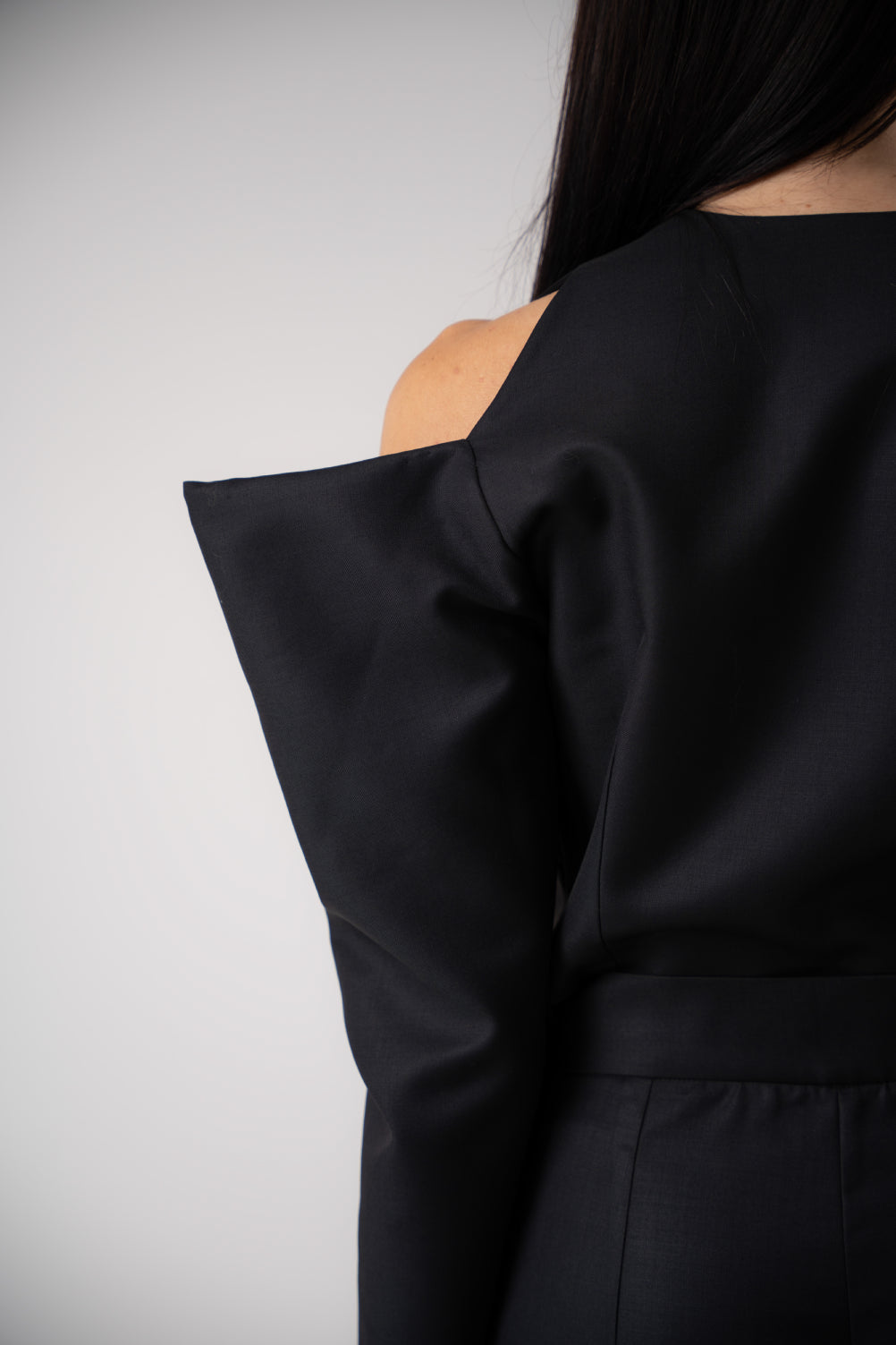 Vanta Asymmetric Collar Short Jacket