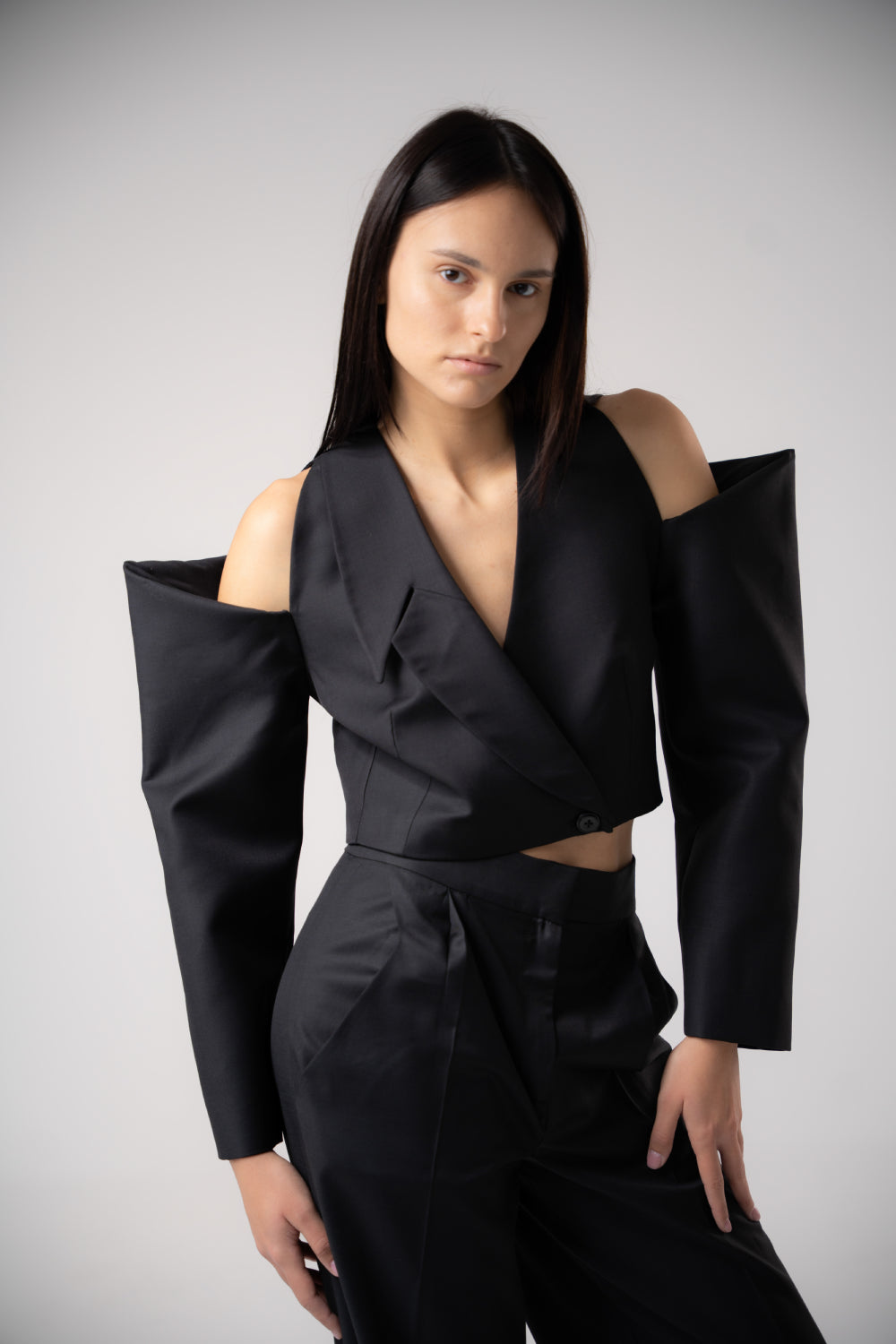 Vanta Asymmetric Collar Short Jacket